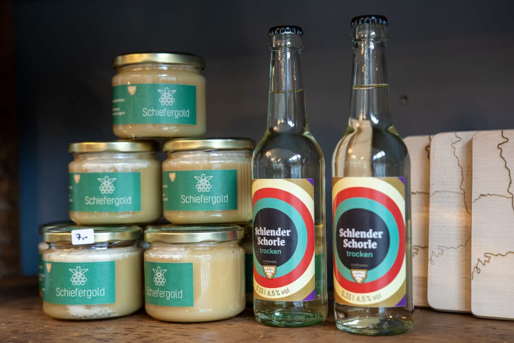 BildquQuelle: Craftwein Galerie, Oberwesel Craftwein-Galerie: Kunst, Wein & Krempel in Oberwesel